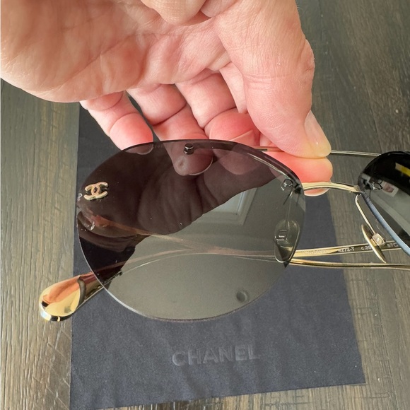 CHANEL Titanium CC Pilot Rimless Aviator Sunglasses - Picture 3 of 7